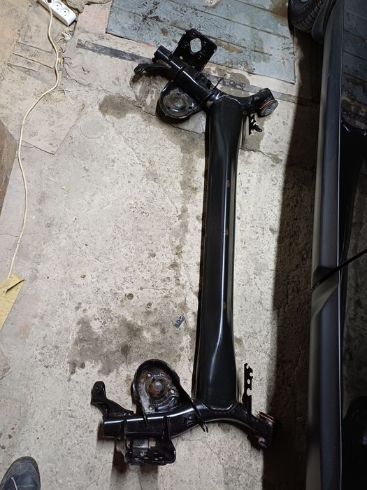 Балка Renault Megane 4 універсал