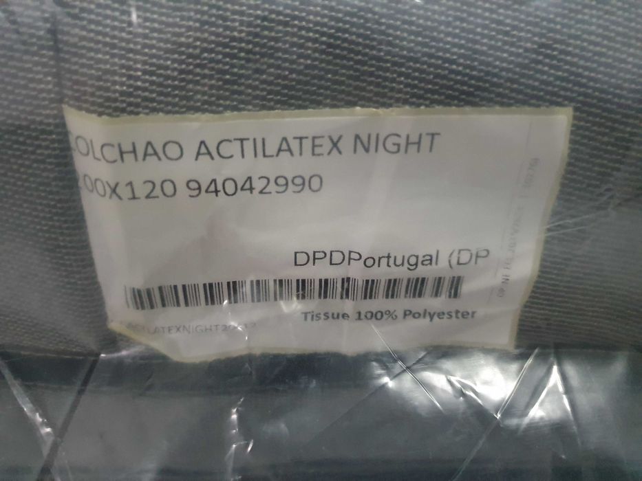 Colchão novo 120x200 + usado cama IKEA + 2 x mesa de cabeceira