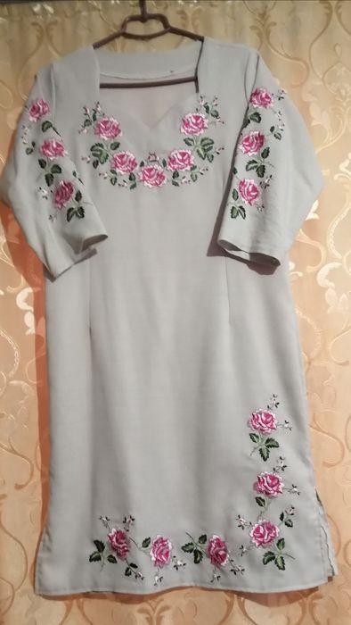 Продам  сукню, розмір 48-50