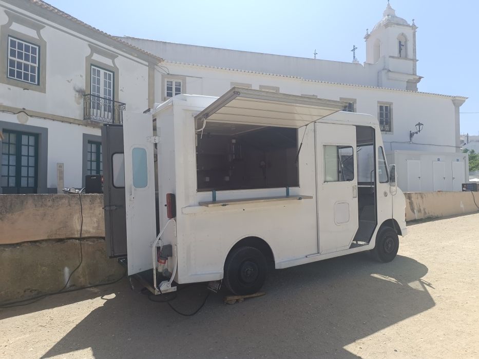Citroen Hy para Street food ou publicidade