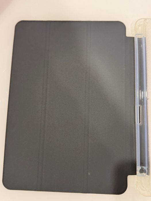 Продам чохол-підставку для планшета