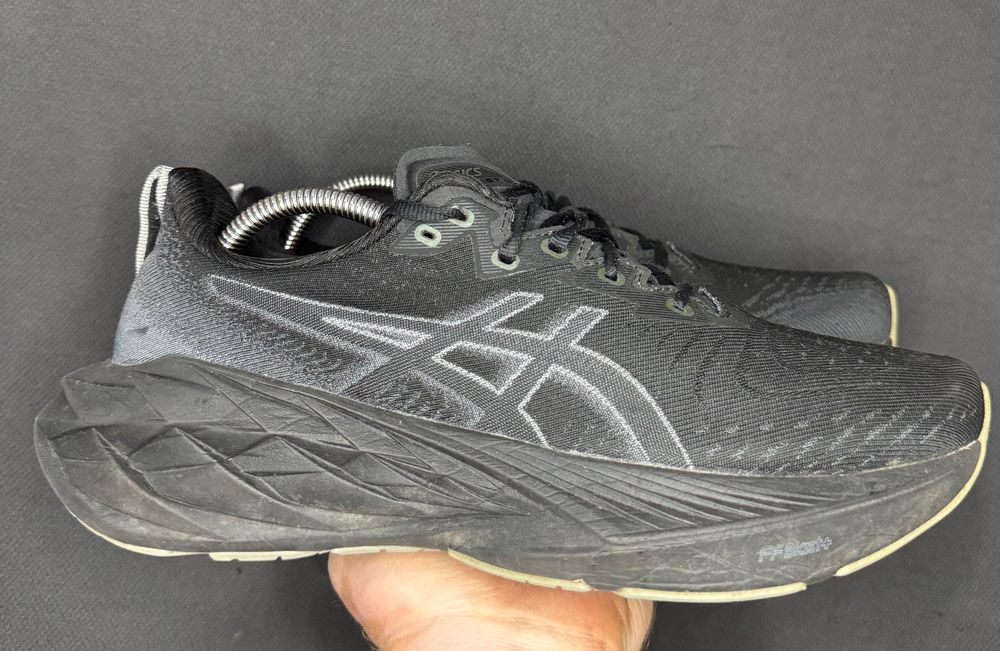 Кроссовки для бега ASICS