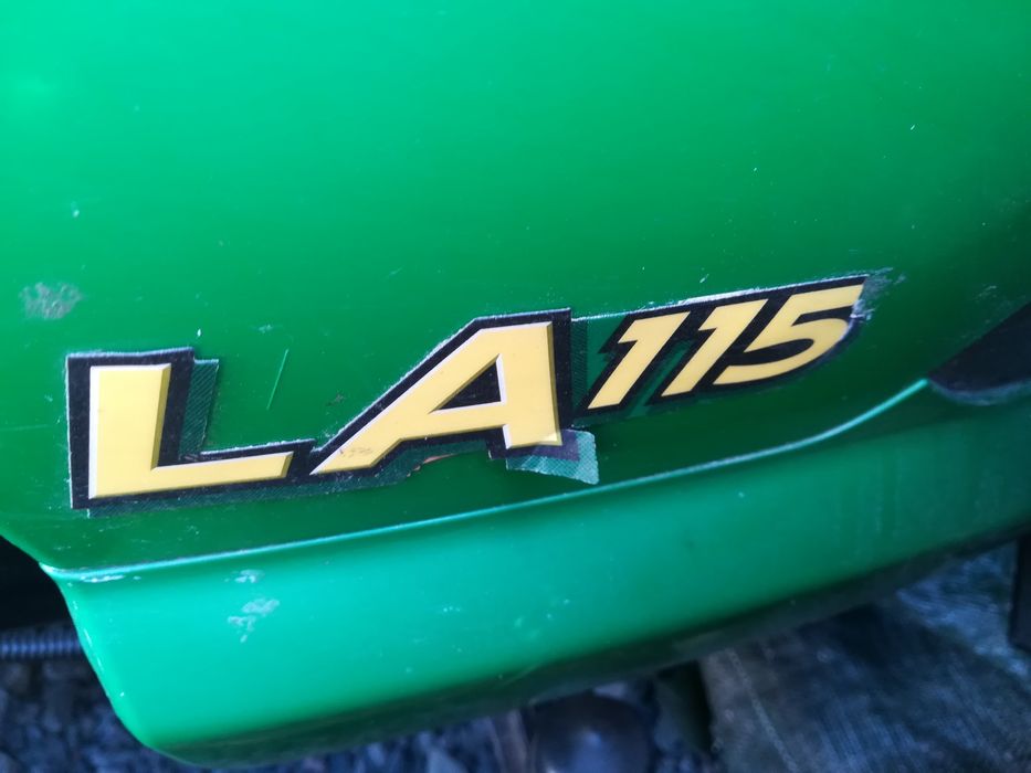 Traktorek kosiarka John deer LA115  19,5KM