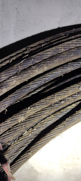 Трос из стали около 12 мм