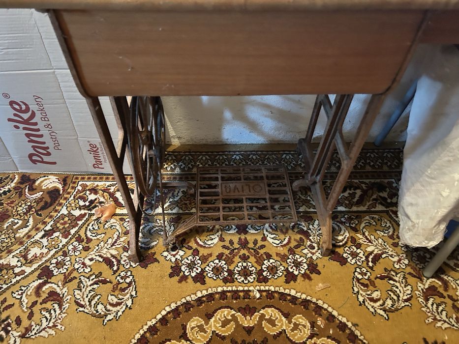 Maquina de costura antiga