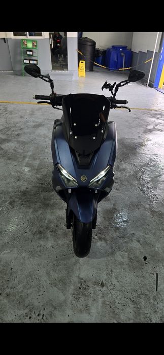 Semi nova keeway ano  2023