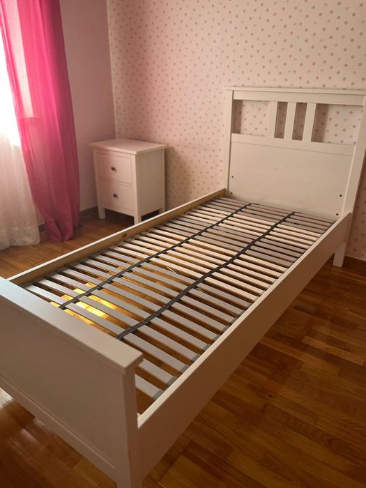 Cama solteiro s/ colchão