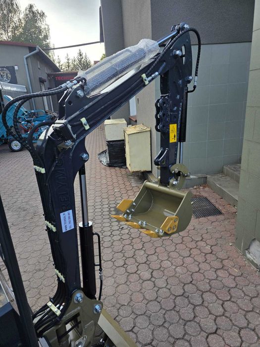 Mini koparka MINIKOPARKA 1200KG CASME1200 cena Brutto dostępne od Ręki Diesel 12KM