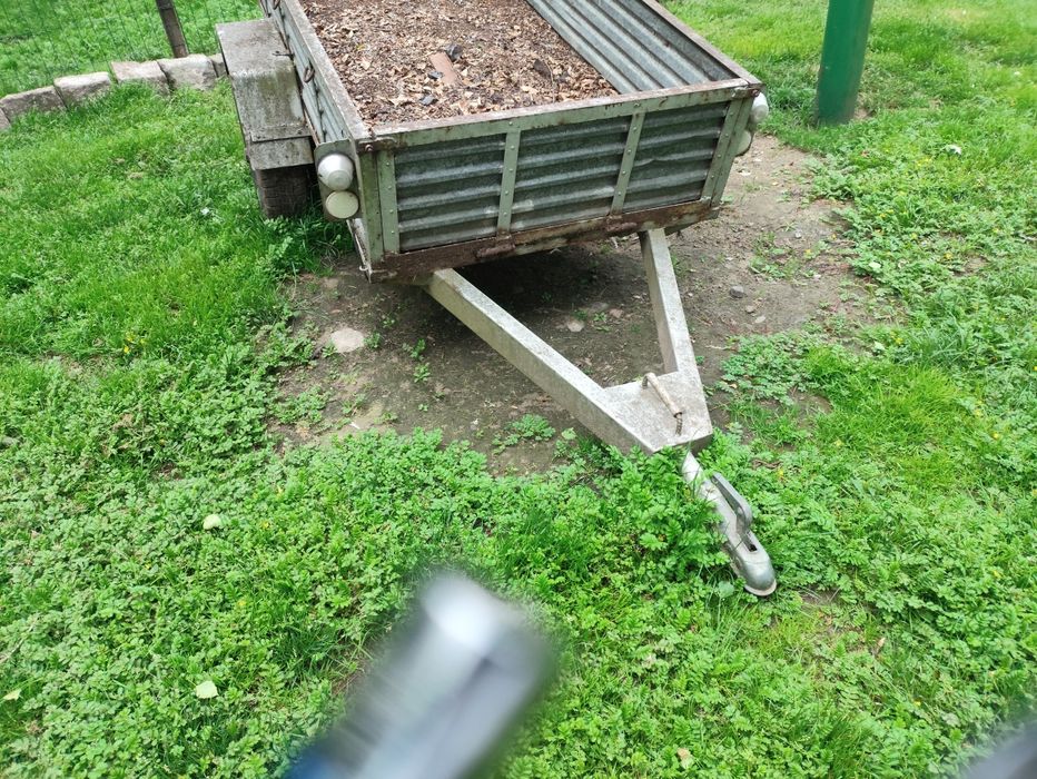 Przyczepka typu sam