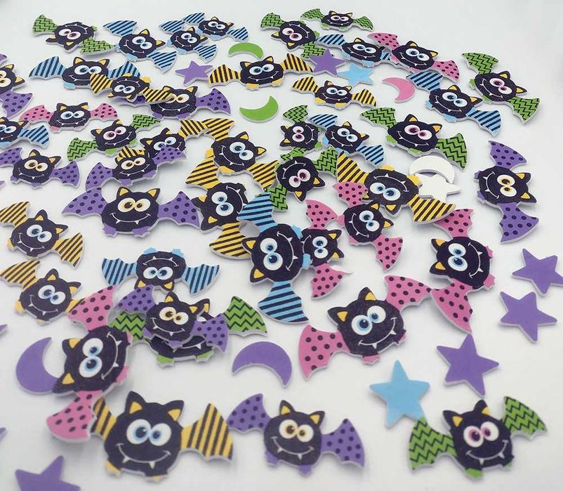 Naklejki piankowe Halloween kolorowe nietoperze 70 szt