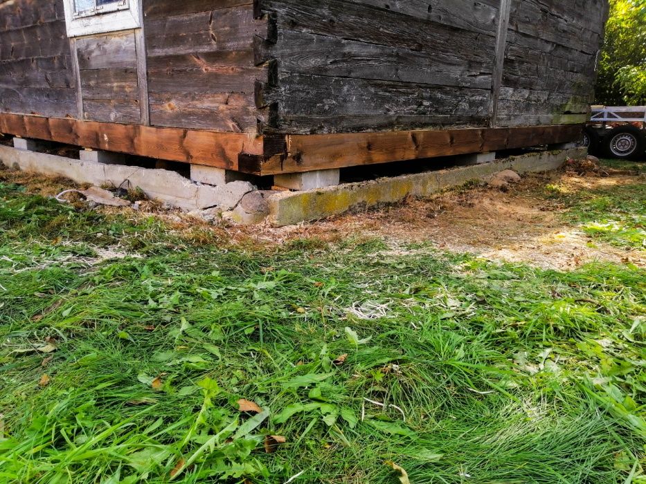 Wymiana podwalin, przyciesi / renowacja domów z drewna