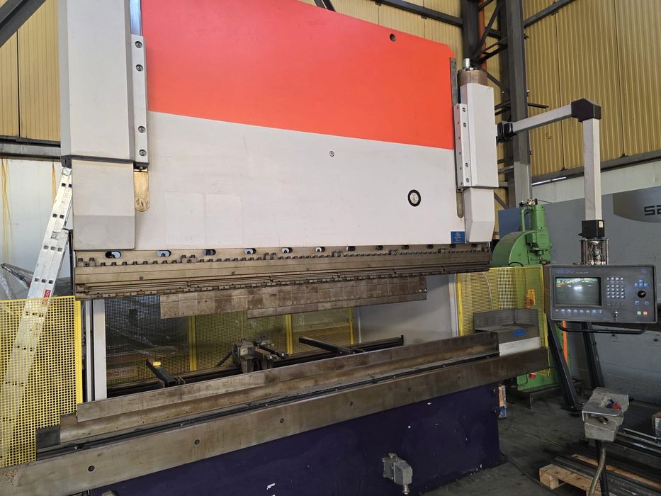 Листозгин Прес гідравлічний Hammerle 200тонн