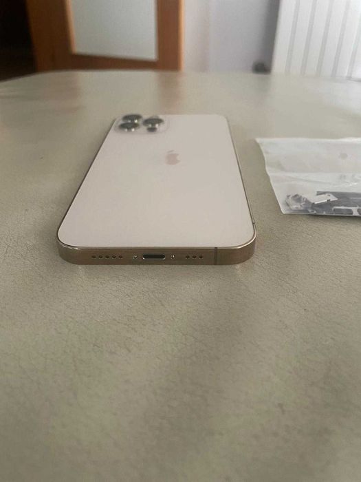 Carcaça traz IPHONE 12 PRO  com bateria 89% de bateria