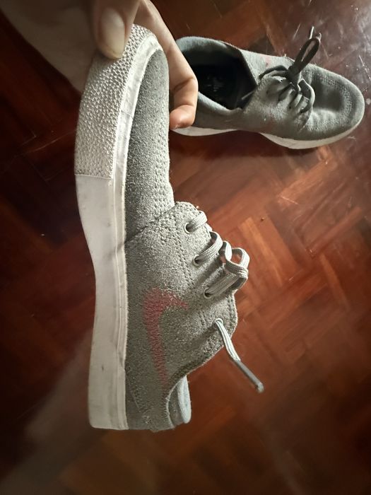 Sapato nike cinzento n42