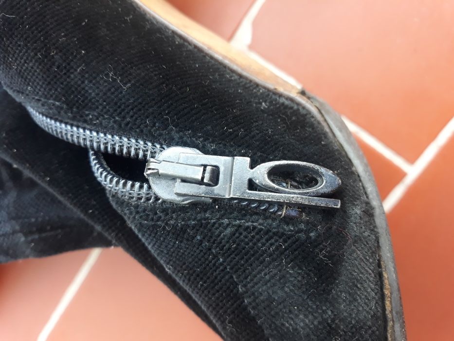 Bota Luis Onofre em veludo N°34