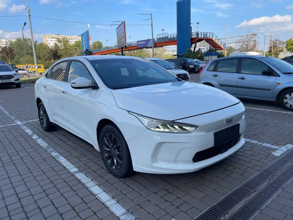 Geely Geometry A Електро