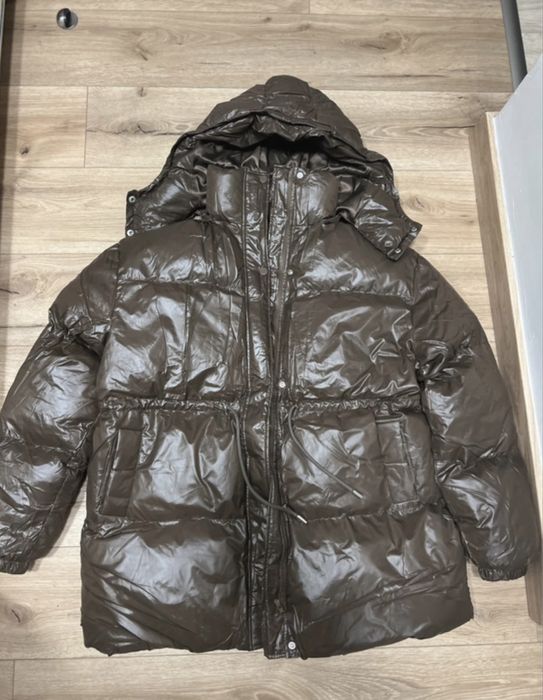 Czekoladowa kurtka ze ściagaczem w talii