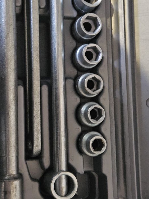 Инструменты новые.