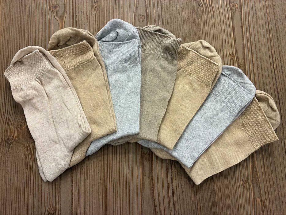 7 par skarpet garniturowych w rozmiarze 44-46 beżowe polskie bawełna