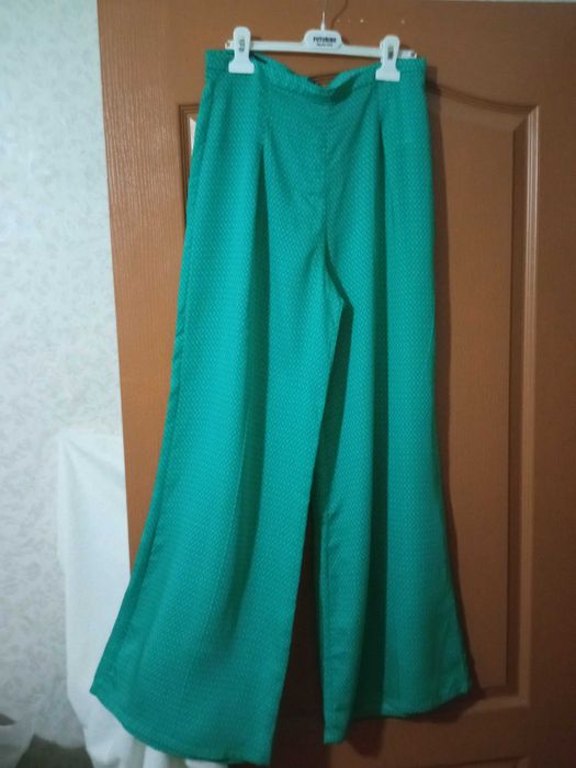 Брюки палаццо р. 46 фирменные ZARA