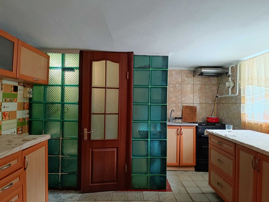 Частина будинку (2житла)кожна зі зручностями,окремий двір вул.Суворова