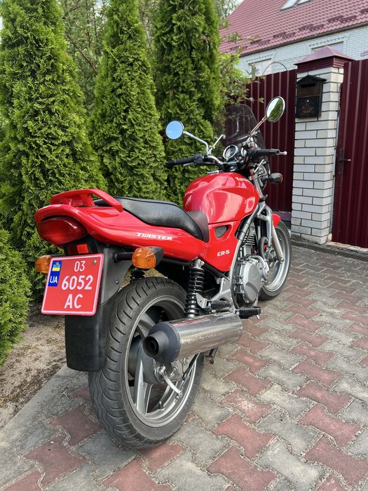 В продажі Kawasaki er 5