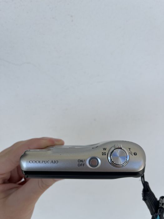 Câmara Nikon Coolpix A10