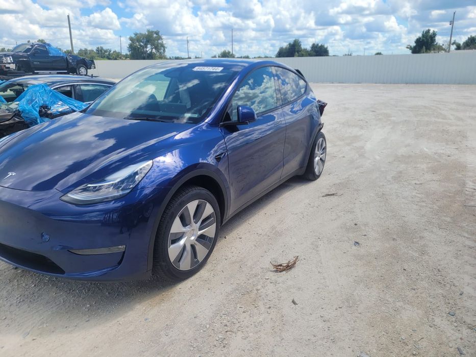 Разборка Tesla Model Y