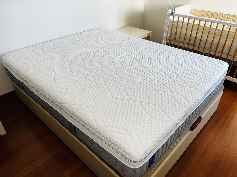 Cama box com arrumação