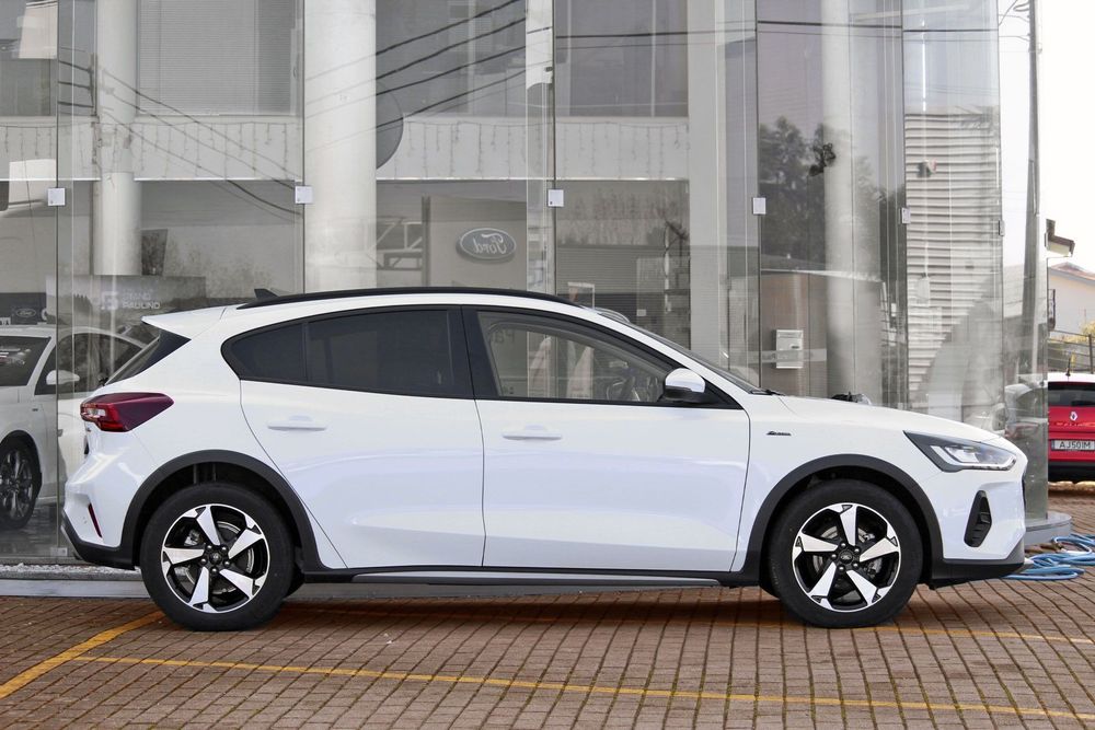 Ford Focus 1.0 EcoBoost MHEV Active X