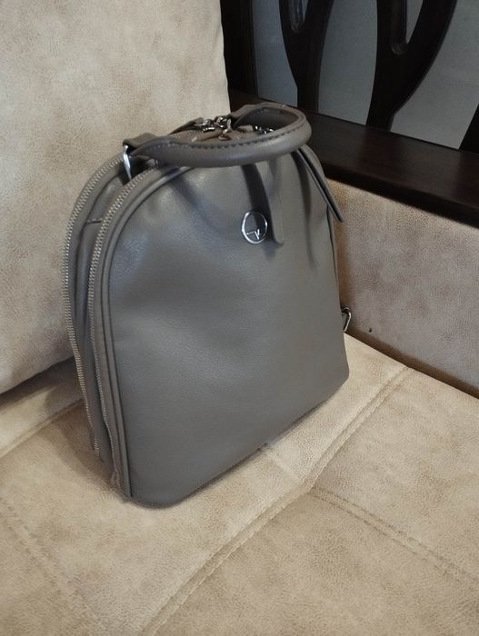 Сумка рюкзак .   .