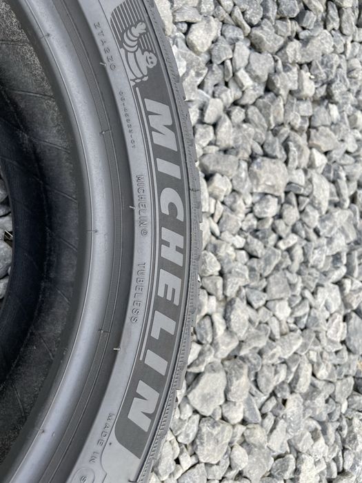 Комплект зимових шин Michelin 235/45 R18 235*45 18 Pilot Alpin 5 001824