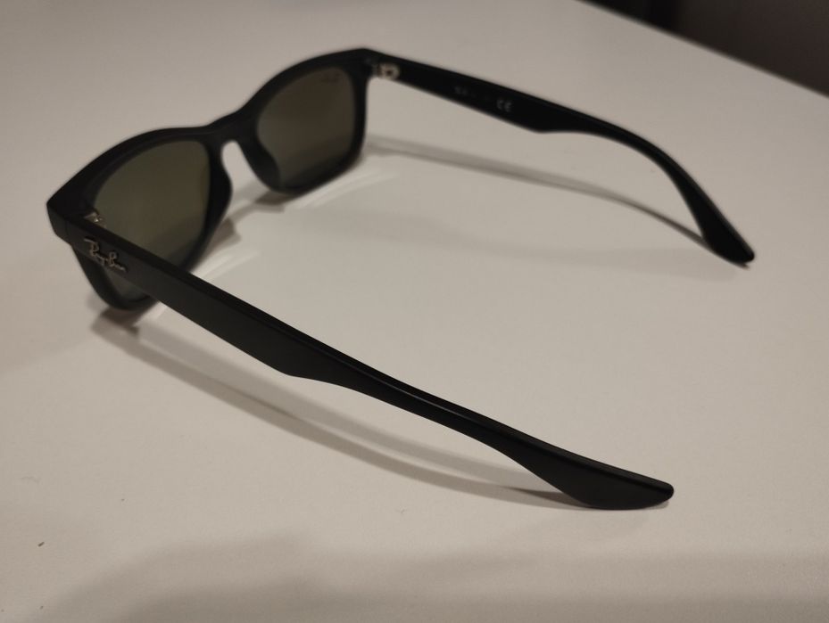 Okulary przeciwsłoneczne dziecięce Ray Ban