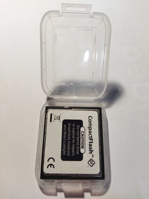 Desde 20 euros: Cartões memória CF (Compact flash) SanDisk e Integral