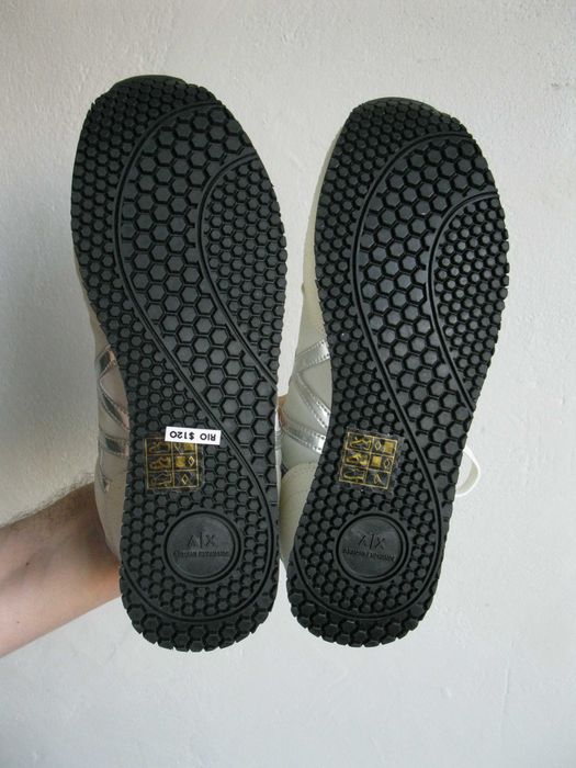 Кроссовки Armani Exchange XDX031-XV137 только по одному !