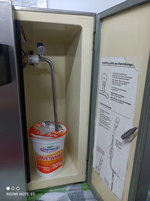 Automat,maszyna do bitej smietany Thermoplan Whipper