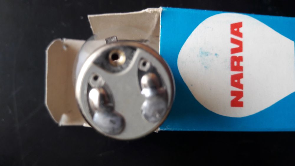 Żarówka mikroskopowa 6v 30 W 67401 Narva TGL 10619 BA 20d ELN