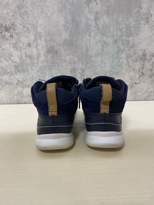 Шкіряні Демосезоні кросівки Clarks