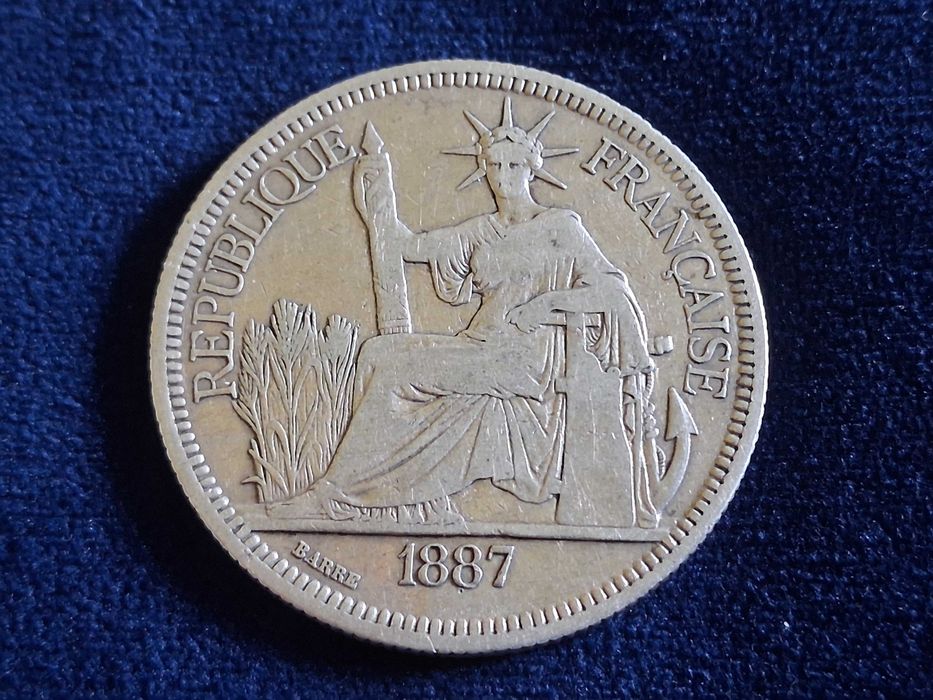 Moneta srebrna Francja kolonie Piastra . 27 gram Ag