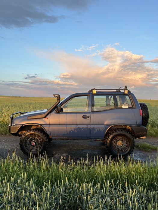 Nissan Terrano 2 2.7 TD