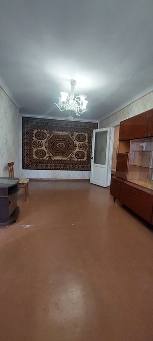 Продається 3кімнатна квартира в центрі міста на проспекті Миру