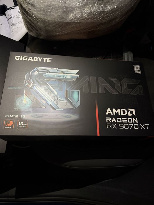 Karta graficzna Gigabyte Radeon RX 9070 XT GAMING OC 16GB GDDR6 256bit FSR