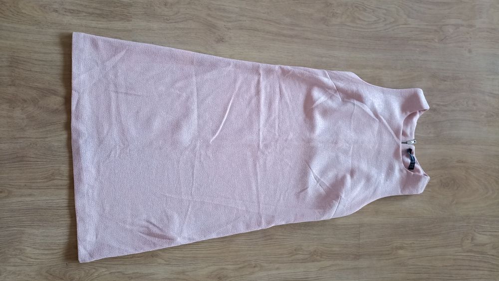 Krótka sukienka ze srebrną nitką Atmosphere rozmiar 36