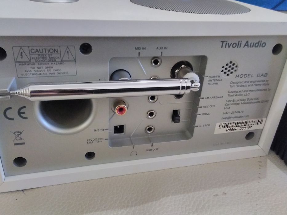 Rádio TIVOLI Oportunidade Último Preço p/ desocupar