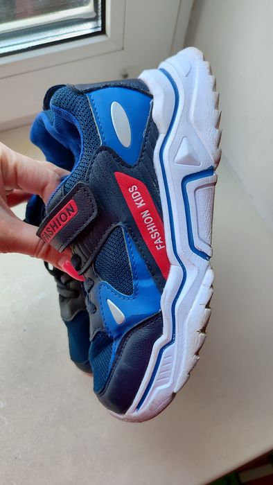 кросовки сині на хлопчика