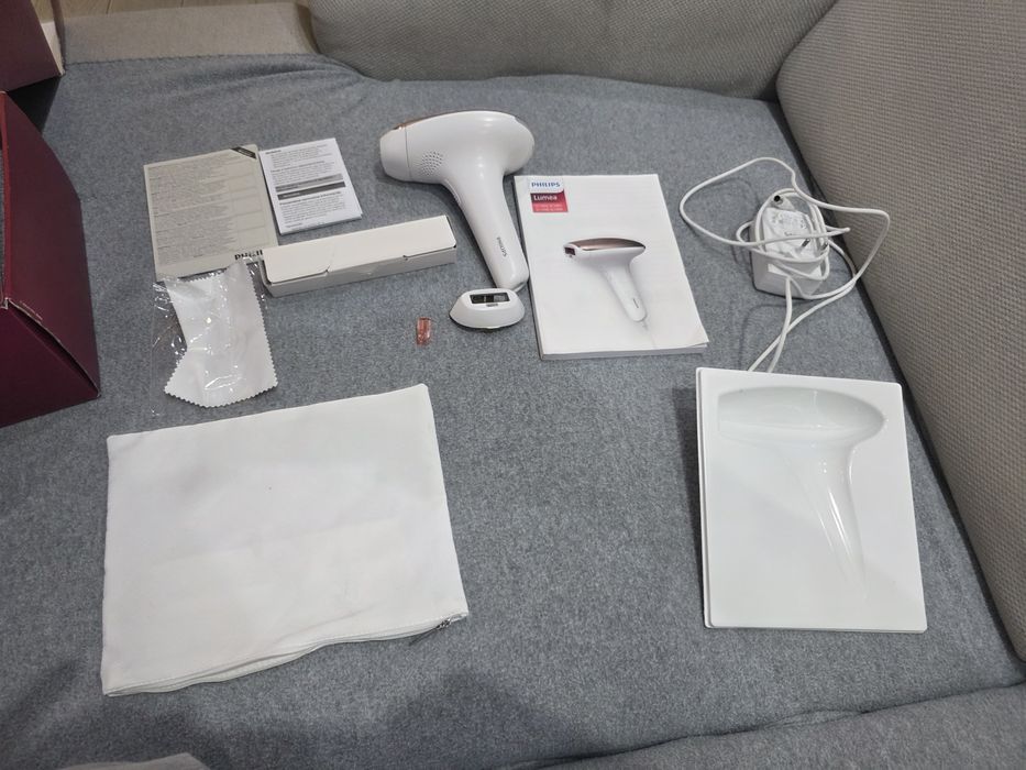 Depilator Laserowy Philips Lumea BR1921 z trymerem