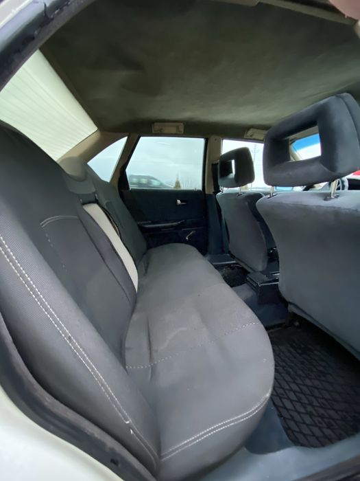 Ауді 90 на ходу.