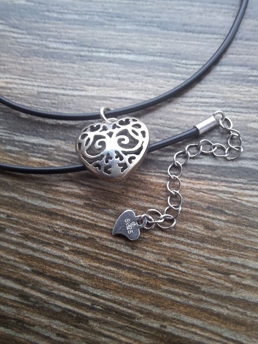 Колье в форме сердца