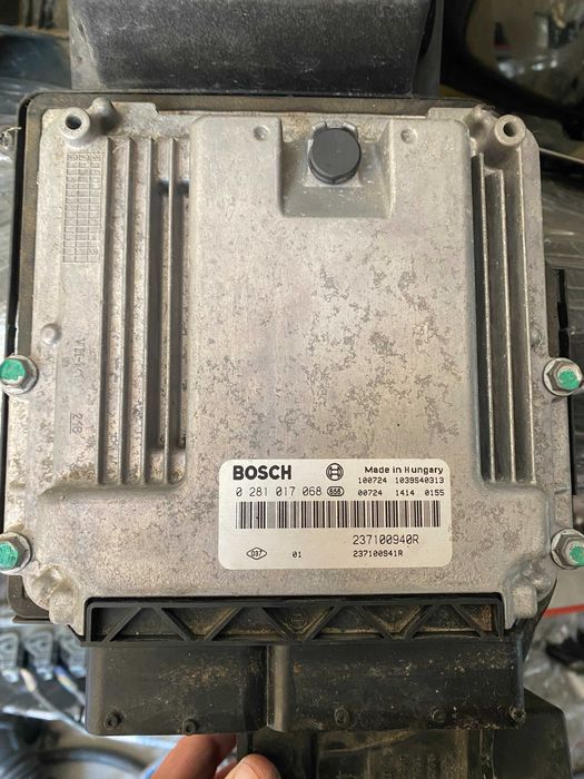 Komputer wtrysku - sterownik Renault Latitude 3,0dci