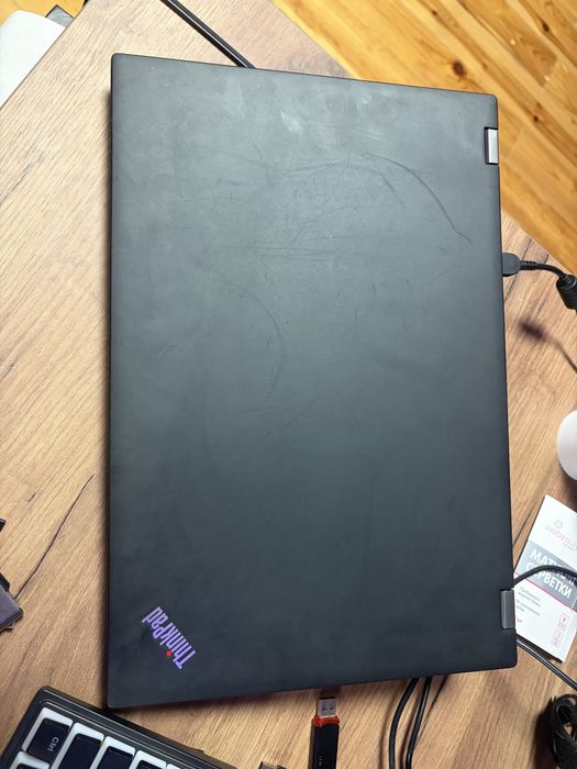 Lenovo Thinkpad p52 i7-8850h, quadro p2000